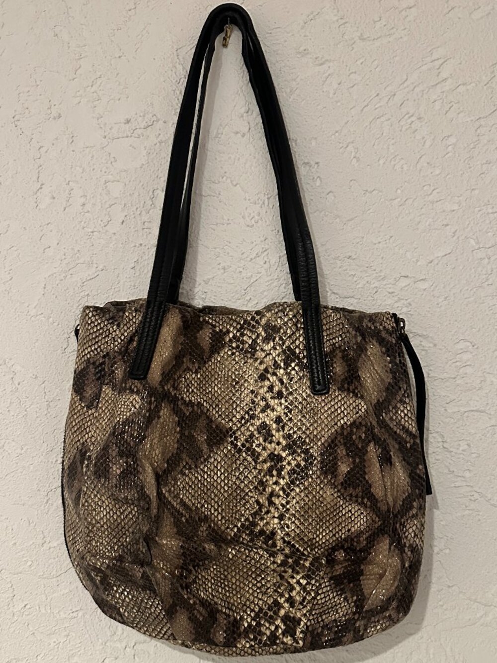 Title: Hiroko Koshino Sac Snake Print Shoulder Bag–Expandable Designer Tote - Picture 7 of 11